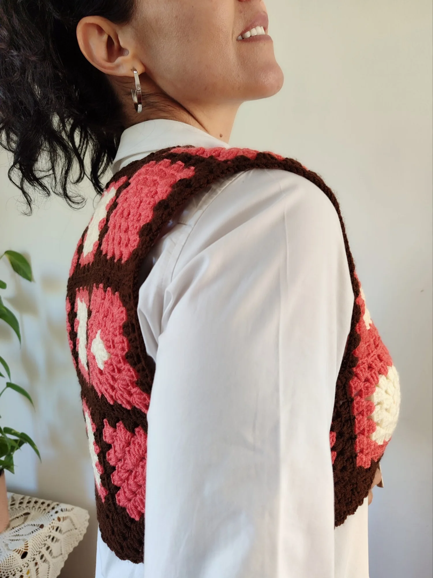 Gilet en crochet .Marron