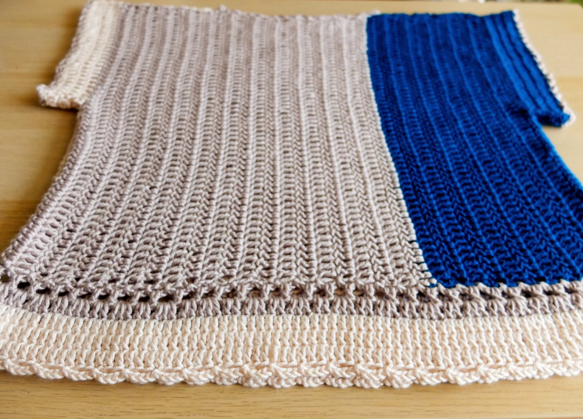 Top bleu indigo
