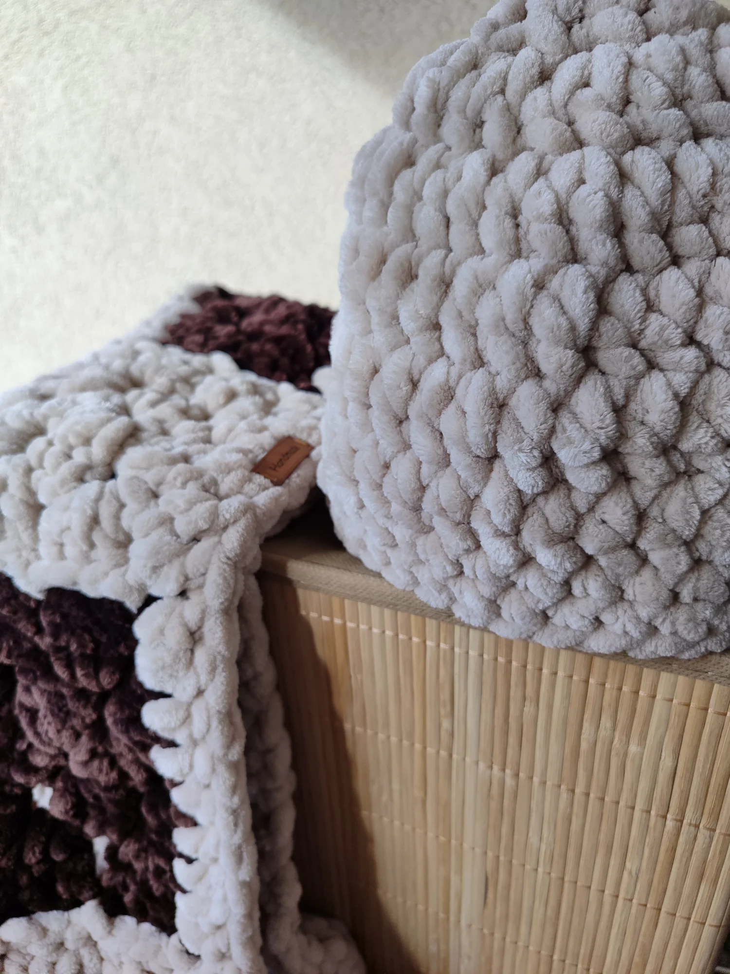 BonneT beige .Velours