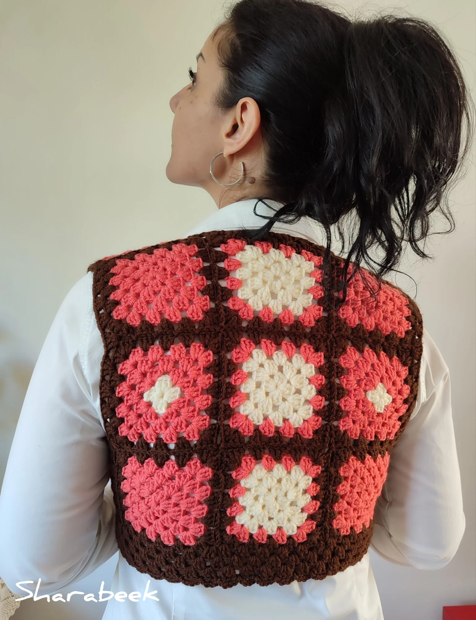 Gilet en crochet .Marron
