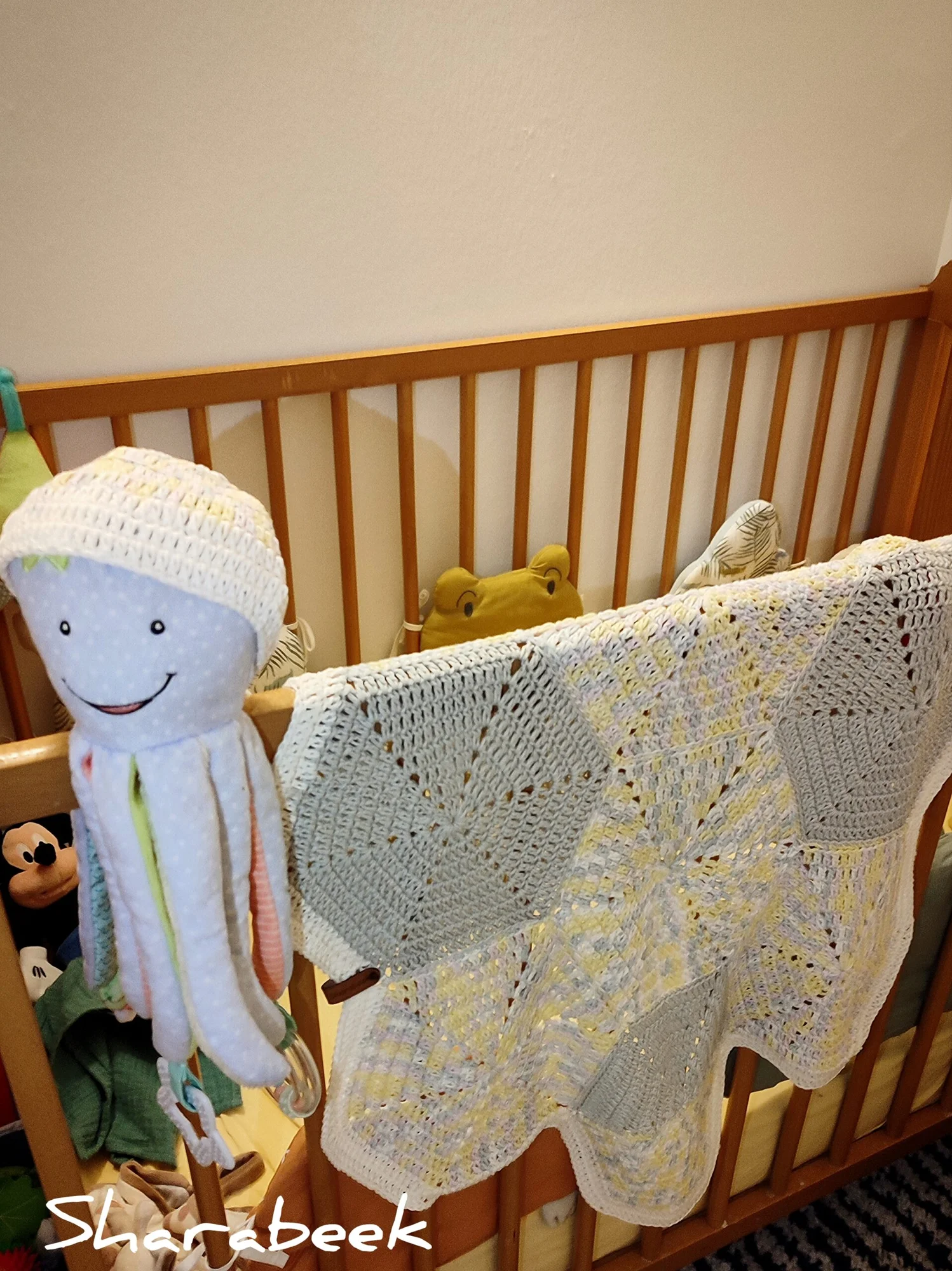 Couverture bébé et bonnet en coton 100% . jaune