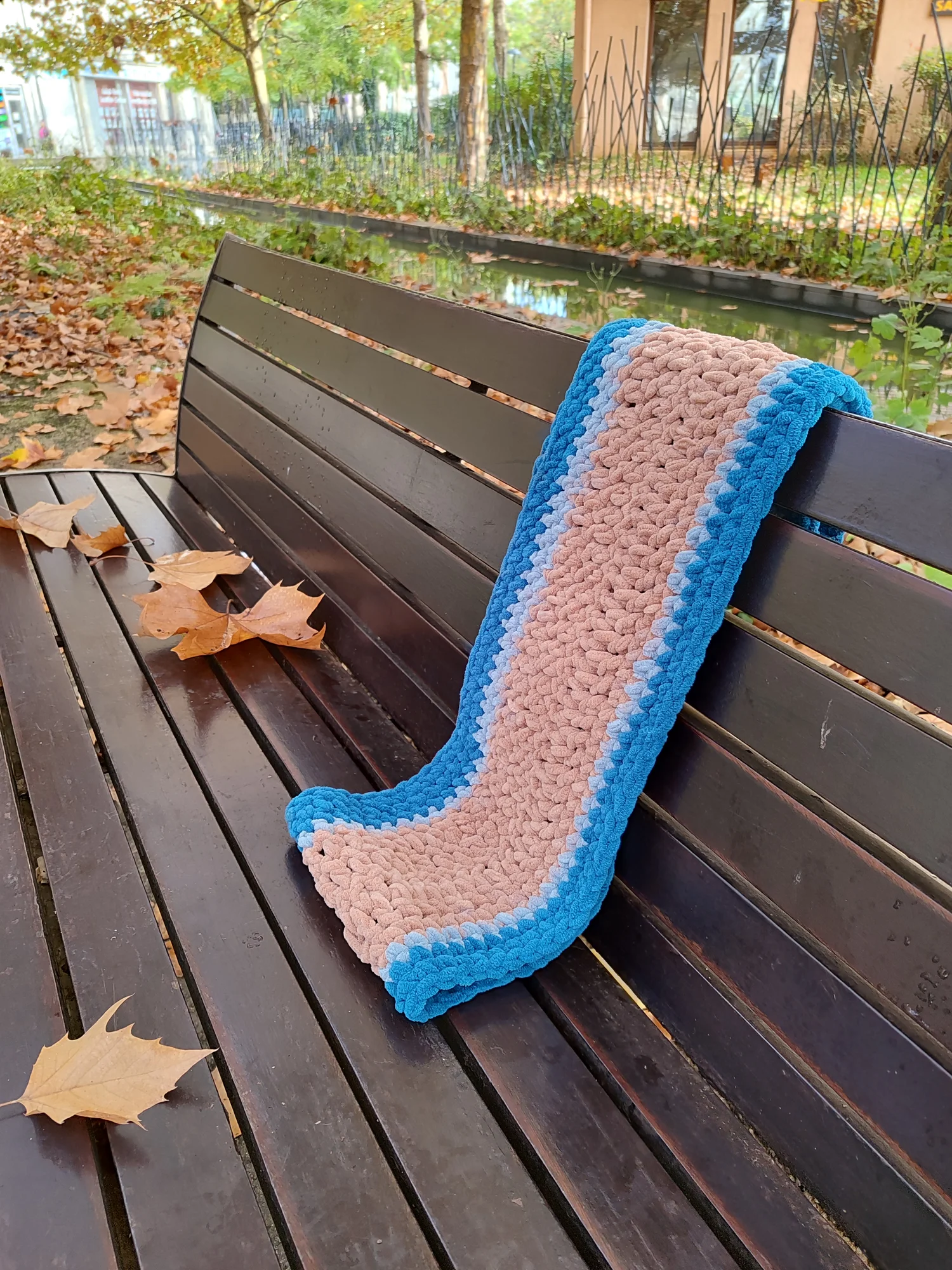 Snood. noud