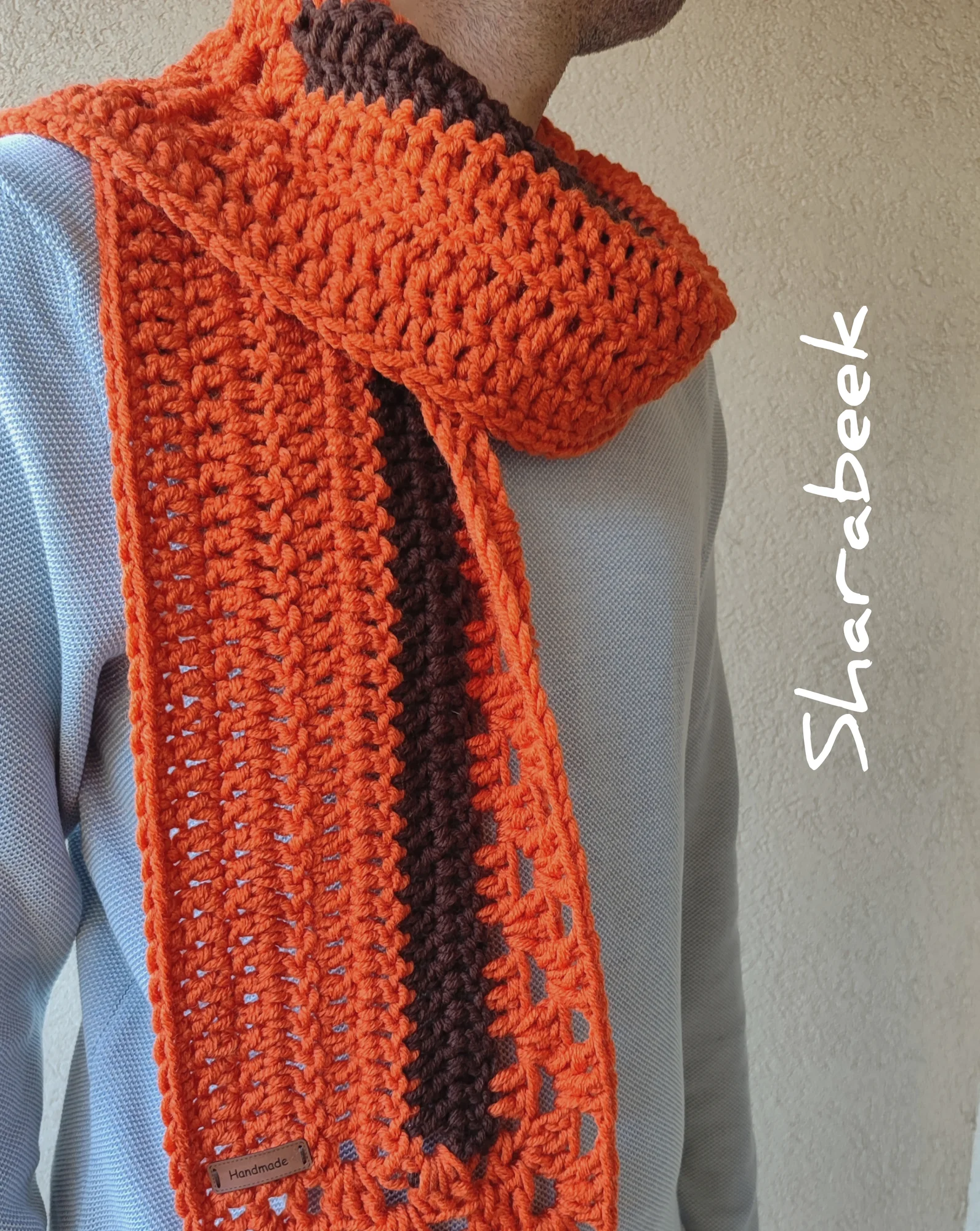 Châle viki. Orange et marron