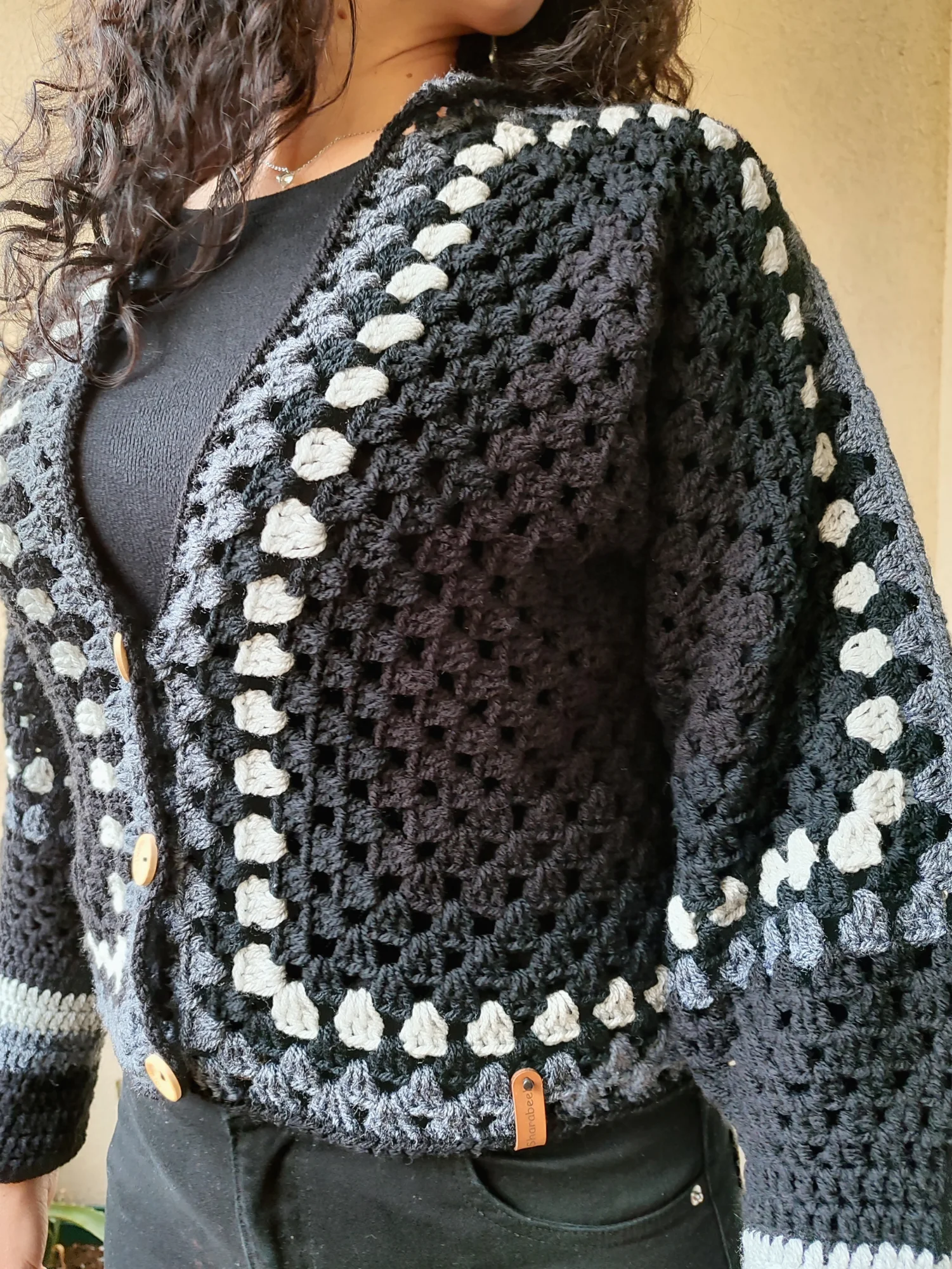 Veste carrée. noir