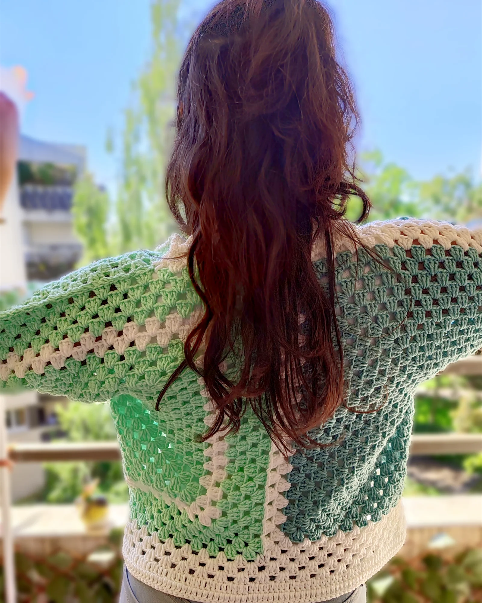 Veste carrée. verte